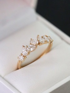Bague de fiançailles audacieuse pour femme, en or plaqué 18 carats, avec diamant de laboratoire de luxe de 1,20 carat, certifié IGI - Product Image 4