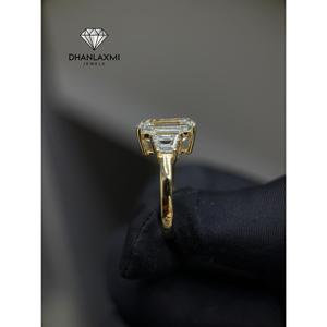 Luxury 18K White Gold Lab Grown Diamond Eternity Trapazoid Ring Certified Bridal Wedding Anniversary Fine Jewelry Wholesale Bulk - Product Image 3