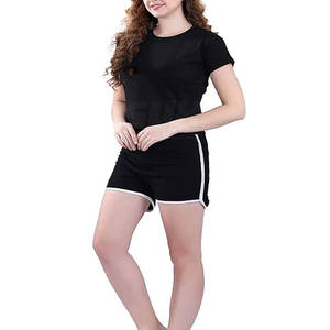 ชุดเสื้อยืดและกางเกงขาสั้นผู้หญิง ผ้าฝ้าย 100% ทรงปกติ สวมใส่สบาย สีพื้น แขนสั้น ระบายอากาศได้ดี แห้งเร็ว เหมาะสำหรับฤดูร้อน ผลิตในประเทศปากีสถาน - Product Image 4