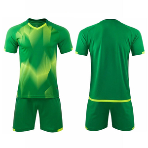 ชุดฟุตบอลขายส่ง เสื้อโพลีเอสเตอร์ กางเกงขาสั้น ระบายอากาศได้ดี รับสั่งทำตามแบบ OEM ชุดกีฬาทีม - Product Image 4
