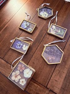 Customized <b>Gold</b> Metal & Glass Rectangle Photo <b>Frame</b> with Glass Hanging Wall Decor for Home Decoration Glass <b>Picture</b> Fram - Product Image 6