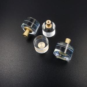 Tirador de gabinete de acrílico transparente y latón cepillado, tirador moderno de tubo de vidrio para cajón, tirador de lujo para muebles de cocina. - Product Image 2