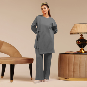 Conjunto de Dos Piezas Casual y Holgado de Moda Europea y Americana 2026, Nueva Colección de Invierno, Tejido Sólido para Mujeres Musulmanas - Product Image 1