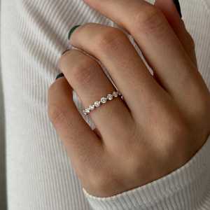 แหวนเพชรเพาะเลี้ยงในห้องปฏิบัติการ น้ำหนักรวม 1.5 กะรัต แบบเต็มวง 14k ทองคำเหลือง ประดับเพชรแบบลอยตัว สำหรับงานแต่งงาน - Product Image 6