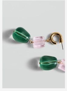Hermosos Pendientes de Resina con Forma de Corazón, Elegantes Pendientes de Resina con Lámina Dorada, Joyería de Resina Botánica Hecha a Mano, Hermosos Pendientes de Resina Transparente - Product Image 3