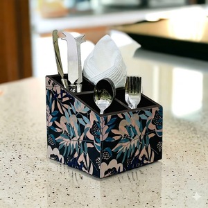 Porte-couverts en bois moderne fait main avec design artistique géométrique, support multifonctionnel pour cuillères, fourchettes et serviettes pour la table de cuisine - Product Image 2