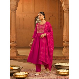 Conjunto de Kurti, pantalón y dupatta de seda viscosa pesada con bordados, para oficina y fiestas, para mujer. - Product Image 1