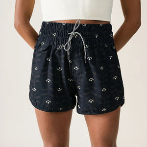 Shorts de Muay Thai en maille grande taille pour femmes, 100 % polyester, écologiques et respirants, pour la gym, la course et le basketball – Vente en gros OEM - Product Image 2