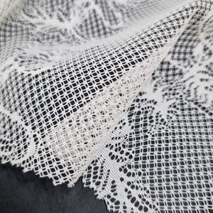Tela de Encaje Elástica Ornamental de 147 cm, Encaje de Nailon y Spandex con Diseño Arabesco para Lencería y Moda - Product Image 4