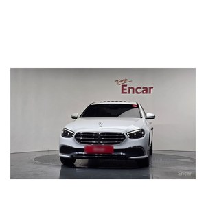 Mercedes-Benz Clase E E250 Exclusive 2023, 31,488 km, Caja de Cambios Automática, Cámara Trasera, Asientos de Cuero, Volante a la Izquierda - Product Image 3