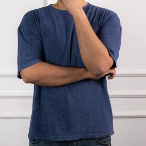 Camiseta Básica Personalizada con Cuello Redondo y Lavado Ácido para Hombre, 100% Algodón, Talla Grande, Estilo Urbano, Tejida - Product Image 3