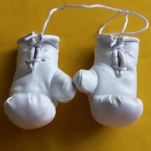 Llavero de Guantes de Boxeo Miniatura de Cuero Sintético, Colgante para Coche, Anillo para Llaves con Guantes de Boxeo, Regalo de MMA, Diseño de Producto Personalizado - Product Image 2