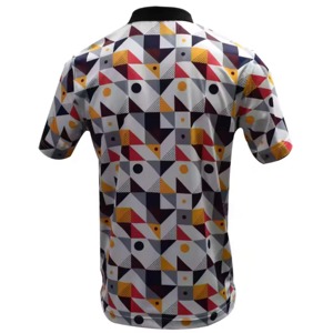 Camiseta polo sublimable de material transpirable y flexible para actividades al aire libre, camiseta polo sublimable suave y flexible para rendimiento en el gimnasio. - Product Image 3
