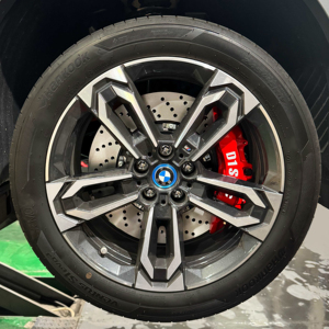 Kit de frenos forjados de 6 pistones D1SPEC S-RS de Taiwán para BMW iX2 U10 EV SAC, personalizado OEM ODM, fabricado según plano. - Product Image 2