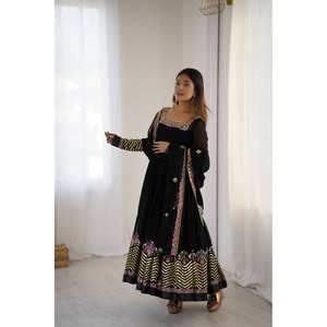 Ropa musulmana tradicional de diseñador y vestido Accesorio con trabajo de secuencia de bordado de hilos múltiples y Dupatta - Product Image 6