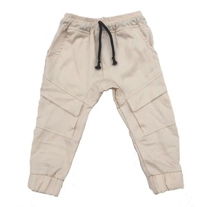Pantalones de moda para niños, corte relajado, tela cómoda, perfectos para la escuela, viajes y juegos. Oficina de abastecimiento de prendas de Bangladesh. - Product Image 3