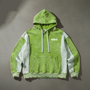 Sweat à capuche en molleton pour homme, design personnalisé avec panneaux gris, rouge et vert contrastés, de haute qualité - Product Image 5
