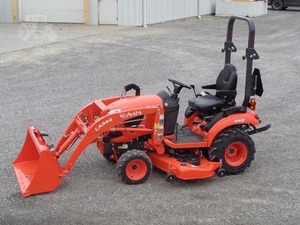 Pour tracteur à roues BX23S 15 CV avec moteur, tondeuse, rétrocaveuse, engrenages et moteur - Neuf/Occasion, accessoires inclus - Product Image 5