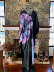 Robe Kaftan Shibori Tie Dye Noir Turquoise, Art Portatif, Robe Longue Confortable et Ample, Tenue d'Été pour Femme - Product Image 4