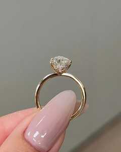 Anillo de Compromiso con Diamante Cultivado en Laboratorio de 3 Quilates, Corte Pera, Oro Amarillo de 14k, Anillo Solitario con Forma de Pera, Certificado IGI - Product Image 6