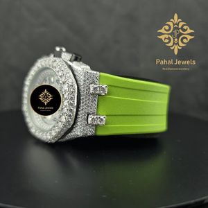 Montre à quartz en acier inoxydable avec incrustation de diamants, chronographe, cadran en verre analogique, boîtier de 10 mm, ton argenté, bracelet vert, luxe et mode - Product Image 4
