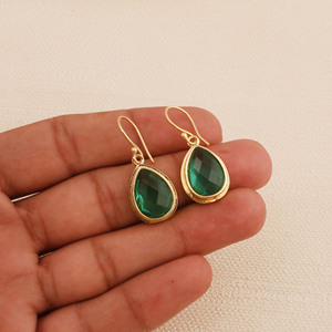 Boucles d'oreilles pendantes délicates en apatite, plaquées or 18 carats, faites à la main, non ternissables, style bohème, cadeau pour elle - Product Image 3