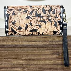 Bolso de Mano de Cuero Genuino con Diseño Floral para Mujer, con Ranuras para Tarjetas, Bolsillos para Efectivo y Correa de Muñeca Desmontable - Product Image 5