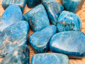 Piedras de Apatita Azul Natural Pulimentadas, Forma Irregular, Cristales a Granel, Proveedor de Decoración para el Hogar - Product Image 2