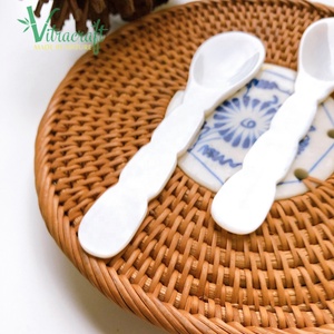 ชุดช้อนมุกพรีเมี่ยม 5 ชิ้น ดีไซน์สวยงาม ปี 2024 ของขวัญจากธรรมชาติ ไซส์ 10ซม - Product Image 4