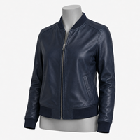 Veste en cuir matelassée pour femme, coupe contemporaine, texture lisse, écologique, imperméable, réversible, polyvalente, décontractée