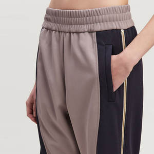 Pantalones de chándal acampanados personalizados para mujer, de talle alto, elásticos, para yoga, de pierna ancha, joggers, ropa casual de descanso, venta al por mayor OEM - Product Image 5