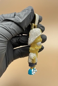 Colgante de Moissanita con Corte Brillante de Personaje de Dibujos Animados, Engaste de Garra, Plata de Ley 925, Bañado en Oro de 18K, Amuleto Hip Hop, Regalo Unisex - Product Image 2