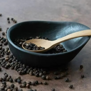 Meilleure Vente Meilleure Qualité Certifié ISO 100% Naturel Poivre Noir Piment 550GL Séché Brut Épices Simples Herbes en Poudre - Product Image 1