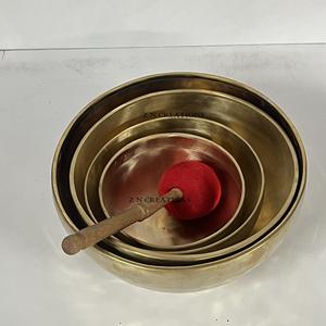 Cuenco tibetano de bronce hecho a mano de alta calidad, original, personalizado, martillado a mano, con temática budista, para meditación. - Product Image 6