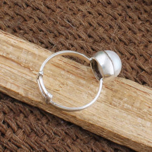 Bague en argent sterling 925 avec perle d'eau douce ronde naturelle, bague solitaire en perle blanche, bijoux fins minimalistes pour femmes - Product Image 4