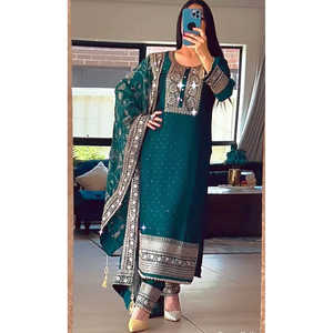 เสื้อท่อนบนยาว ดีไซน์ใหม่ กางเกง และผ้าคลุมไหล่ สไตล์หรูหรา รุ่น LM-422 - Product Image 1