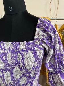 Vestido largo de algodón indio con estampado floral y cuello cuadrado, de manga larga, informal, para mujer, con estampado a mano. - Product Image 2