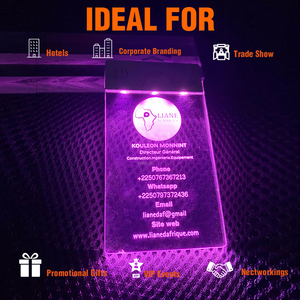 Placa de identificación LED personalizada premium recargable con luz RGB, placa de identificación acrílica iluminada con logotipo para empleados, personal, visitantes, conferencias y eventos. - Product Image 5