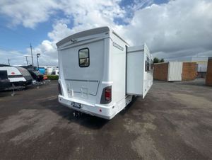 Autocaravana Avida Esperance C7932 SL Blanca 2021 |   Autocaravana Familiar para 4 Personas con Características de Lujo Todoterreno Modernas en Venta - Product Image 5