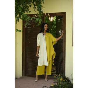 Kurti bicolore pour femmes avec pantalon palazzo, tenue ethnique indo-occidentale élégante pour femmes - Product Image 1