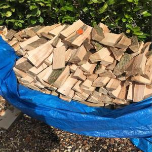 Bois de chauffage séché au four pour foyers extérieurs et cheminées de jardin, 100% naturel, bûches fendues prêtes à brûler, faible MOQ - Product Image 5