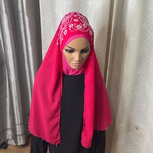 Pañuelo Hijab Rosa Bordado con Flores, Gorro para Mujer, Hecho a Mano, de Seda Elástica, Forma Cuadrada, Bordado Artesanal, Punto de Cruz ALI - Product Image 2
