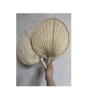 Ventilador de algas marinas naturales de fábrica de Vietnam/ventilador de mano de bambú redondo 20cm30cm para fiesta evento de verano regalos de decoración de fiesta - Product Image 4