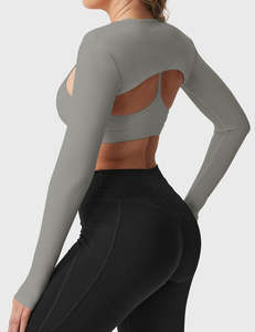 Haut court tricoté extensible pour femme, coupe ajustée, manches longues, ouvert sur le devant, style shrug, en polyester et élasthanne, idéal pour superposition décontractée - Product Image 6
