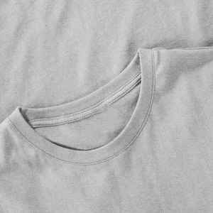 Camiseta de Hombre Longline, Corte Regular, Venta al por Mayor, 100% Algodón Transpirable, 180g, Cierre Lateral con Cremallera, Dobladillo Curvo, Logotipo Frontal, Servicio OEM - Product Image 2