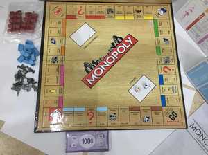 เกมการ์ดโมโนโพลี เกมกระดานสำหรับครอบครัว เกมการ์ดซื้อขายทรัพย์สินคลาสสิกสำหรับเด็กและผู้ใหญ่ - Product Image 2
