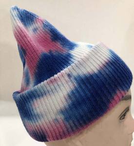 Nouveau design de bonnets personnalisés en grande quantité avec étiquette tissée, effet tie-dye dégradé, impression numérique et motif d'image pour employés - Product Image 5