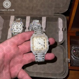 Montre Moissanite Diamantée Personnalisée la Plus Vendue avec Éclat Brillant, Bijou de Luxe Tendance, Disponible à la Vente - Product Image 3
