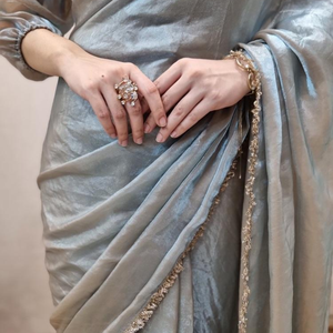 Sari de seda plateado estilo Fendi, listo para usar en un minuto | Blusa Elegante y Fluida, Lista para Usar | Ropa Festiva y para Bodas de Talla Única - Product Image 1