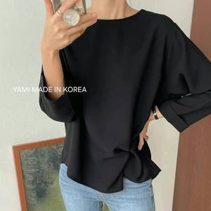 Camicetta da Donna Made in Korea con Dettaglio Intrecciato e Maniche a Tre Quarti, 100% Poliestere - Product Image 2